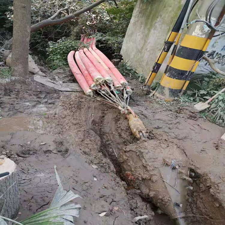 乌鲁木齐武汉卷帘门拖拉管